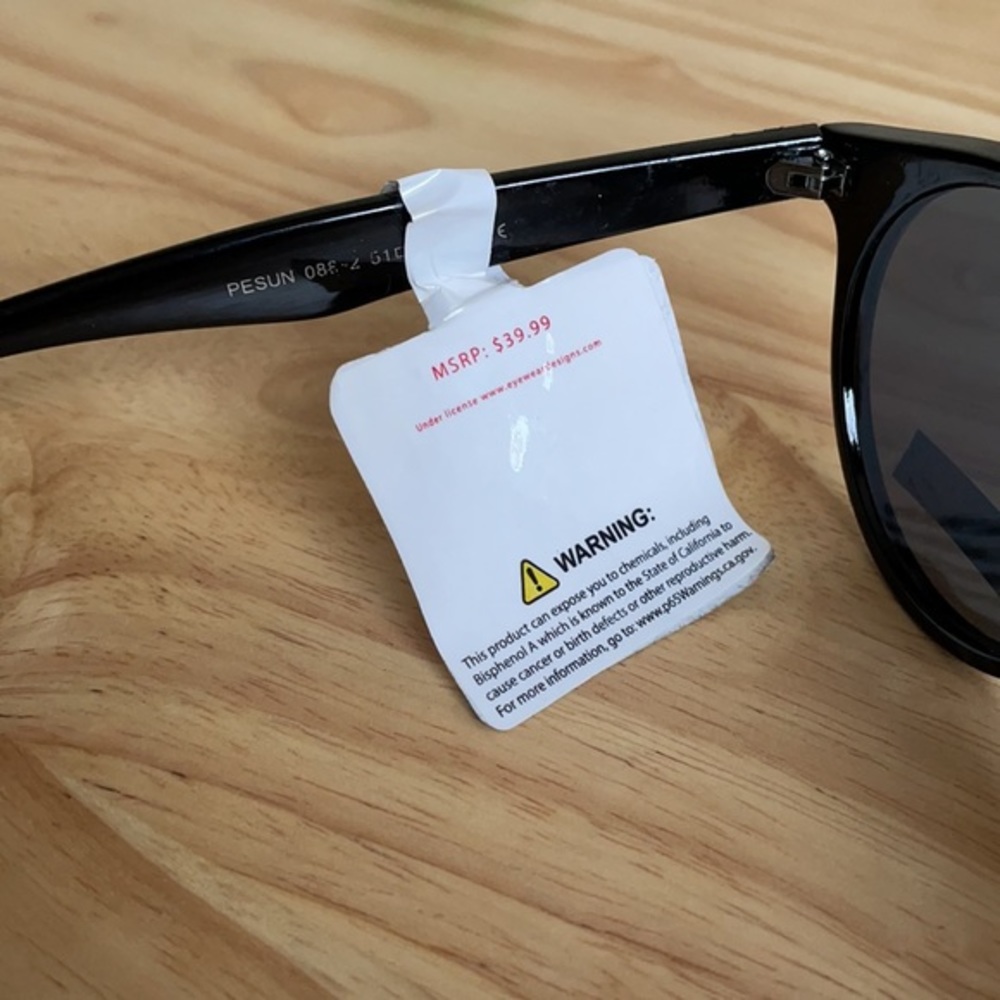 Black Round Frame Perry Ellis Sunglasses 🕶 - Picture 3 of 4